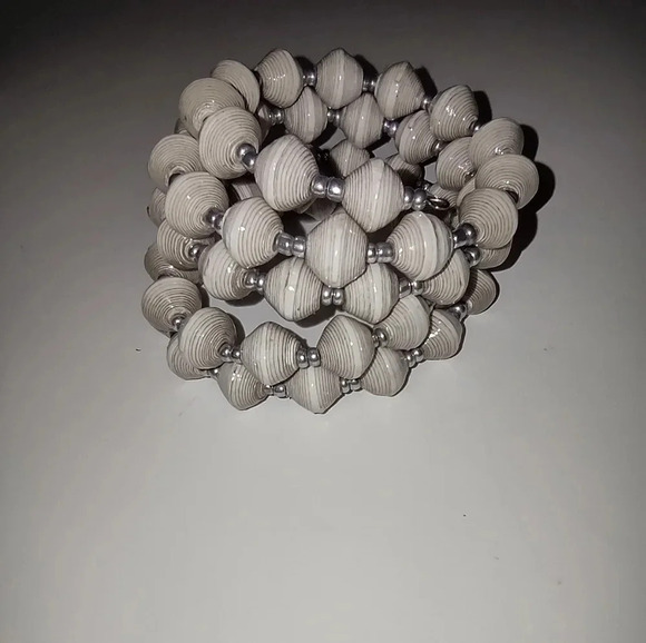 Trades of Hope Corinthians Bangle, Trades of Hope gray beaded bracelet. - Picture 6 of 6